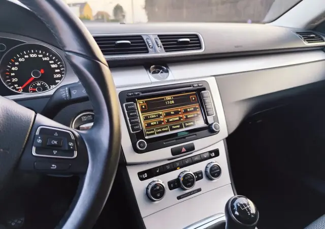 VOLKSWAGEN CC 2.0 TDI 4Motion BlueMotion Technology