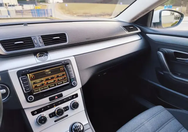 VOLKSWAGEN CC 2.0 TDI 4Motion BlueMotion Technology