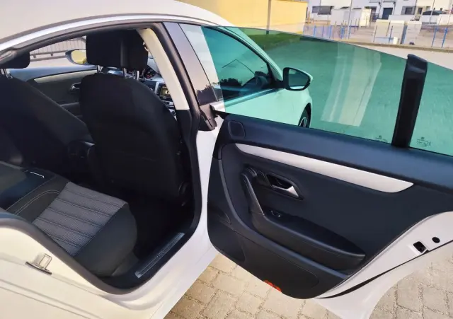 VOLKSWAGEN CC 2.0 TDI 4Motion BlueMotion Technology