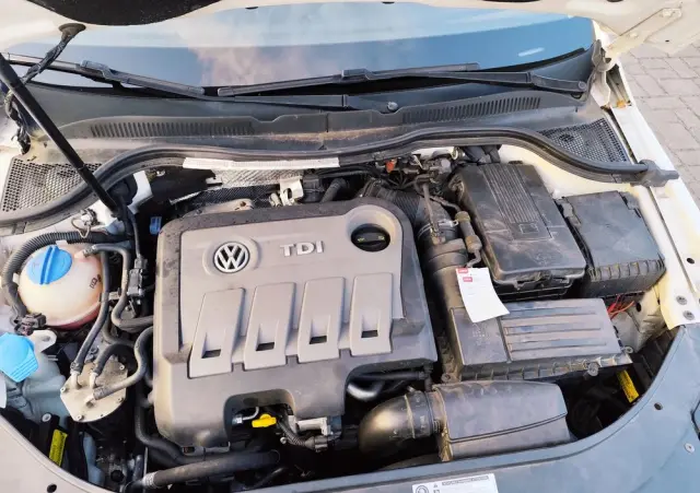 VOLKSWAGEN CC 2.0 TDI 4Motion BlueMotion Technology