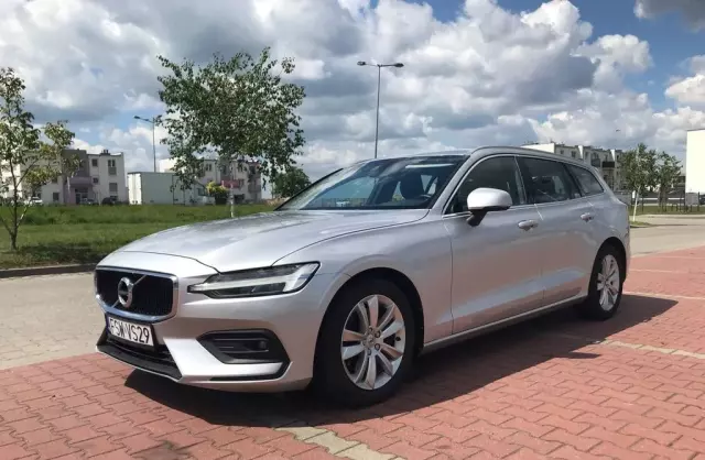 VOLVO V60 