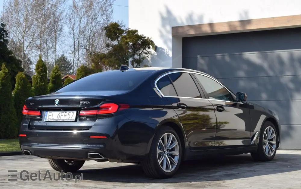 BMW Seria 5 530i xDrive M Sport Edition