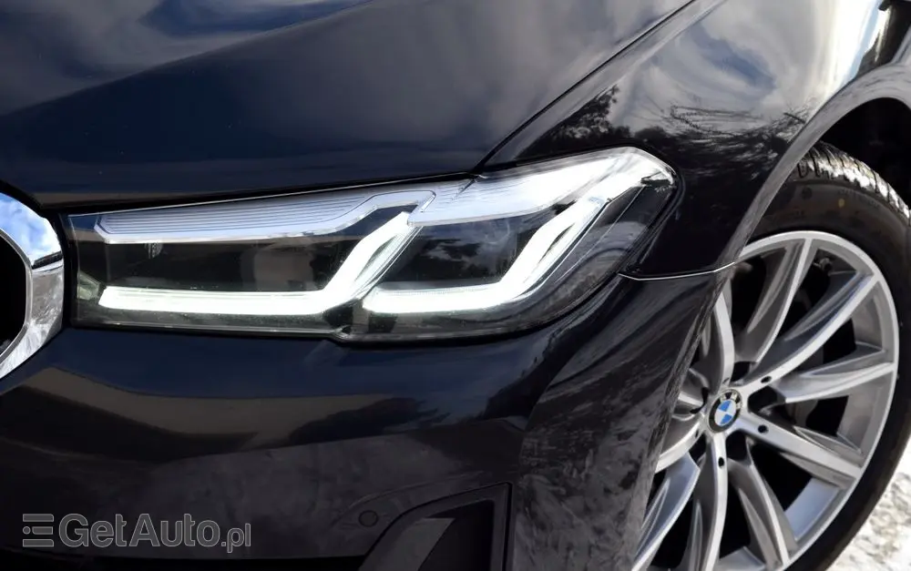 BMW Seria 5 530i xDrive M Sport Edition