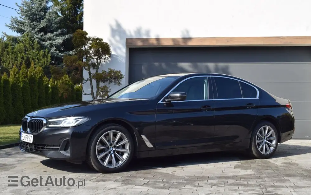BMW Seria 5 530i xDrive M Sport Edition
