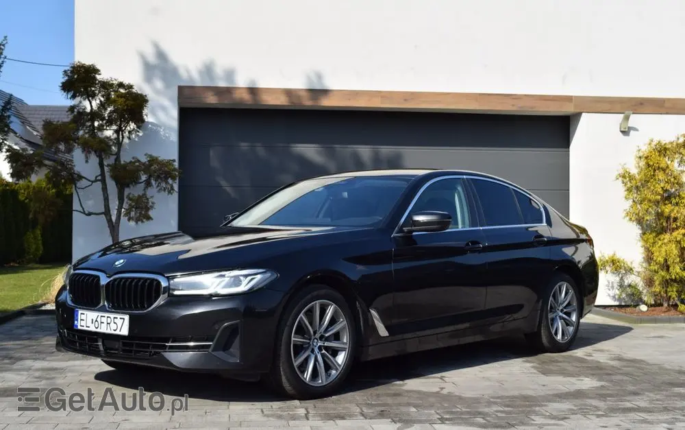 BMW Seria 5 530i xDrive M Sport Edition