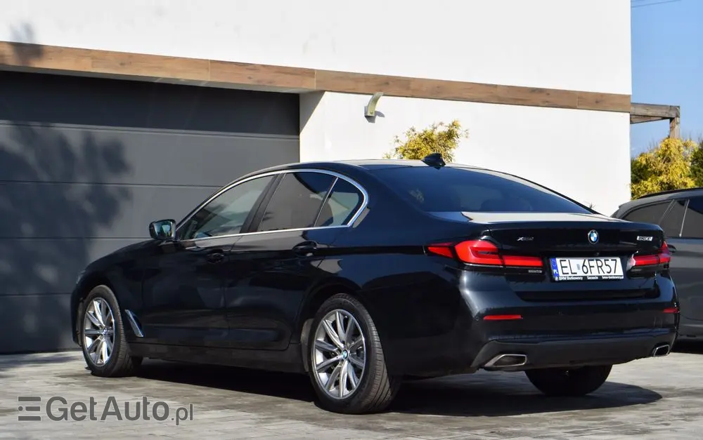 BMW Seria 5 530i xDrive M Sport Edition