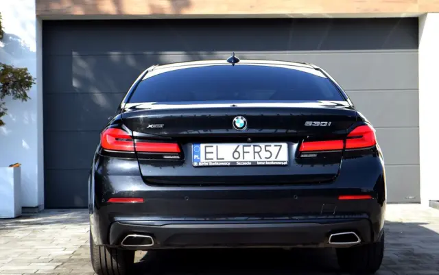 BMW Seria 5 530i xDrive M Sport Edition