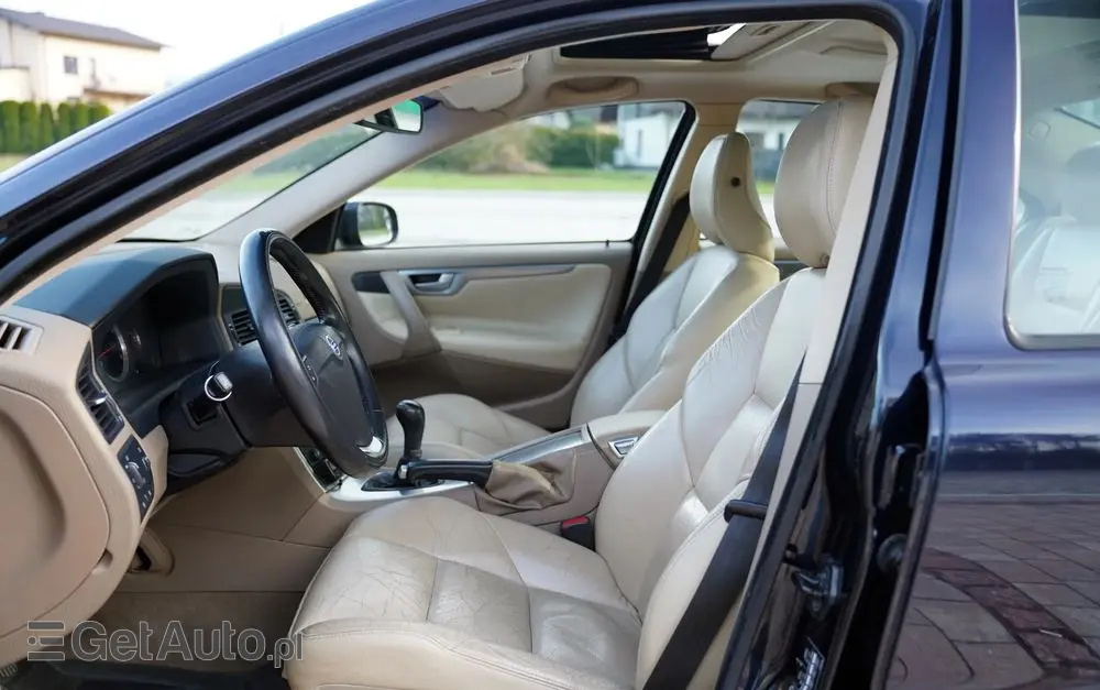 VOLVO S60 2.4 Summum