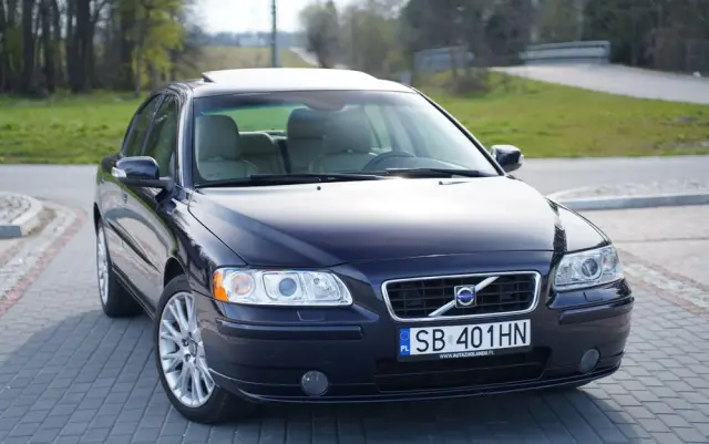 VOLVO S60 2.4 Summum