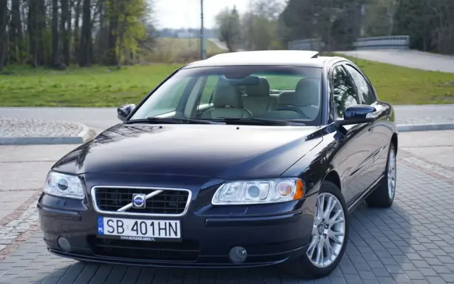 VOLVO S60 2.4 Summum