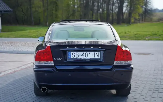 VOLVO S60 2.4 Summum