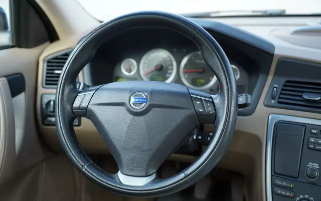 VOLVO S60 2.4 Summum