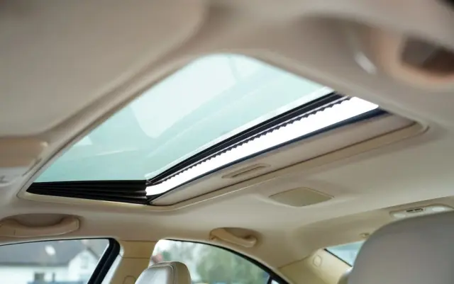 VOLVO S60 2.4 Summum