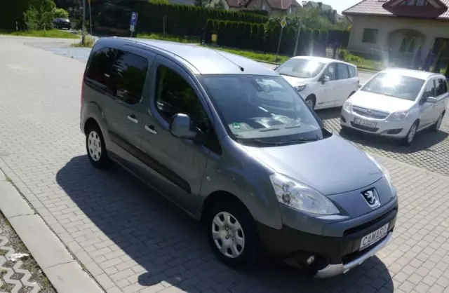 PEUGEOT Partner 