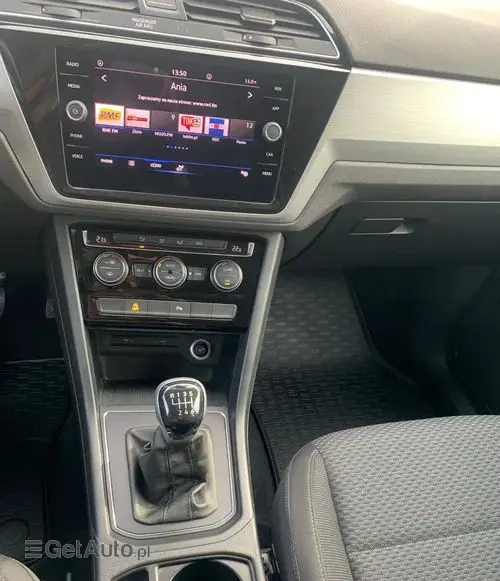 VOLKSWAGEN Touran 