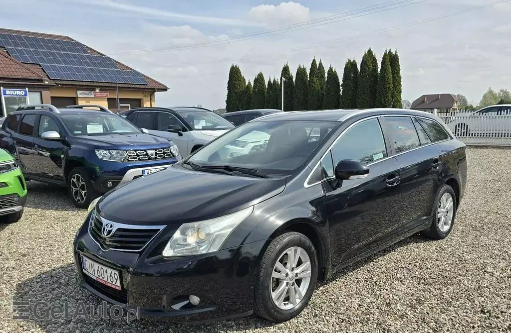 TOYOTA Avensis 