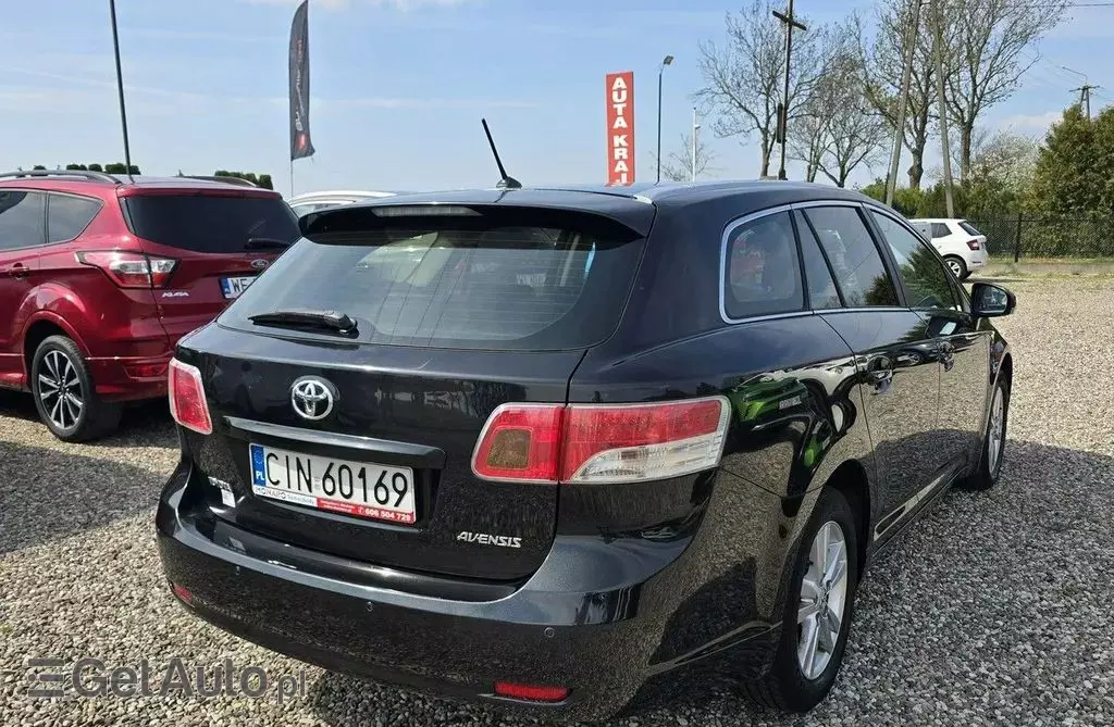TOYOTA Avensis 