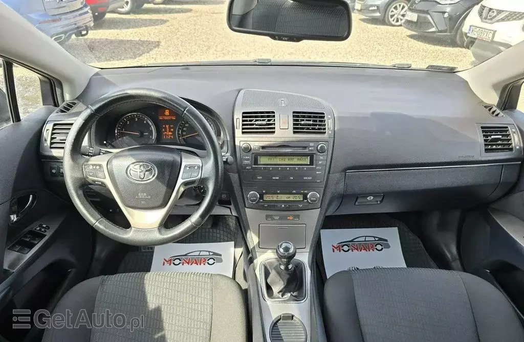 TOYOTA Avensis 