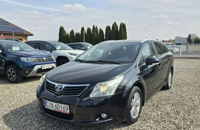 TOYOTA Avensis 