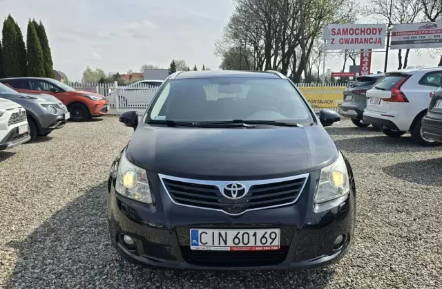 TOYOTA Avensis 