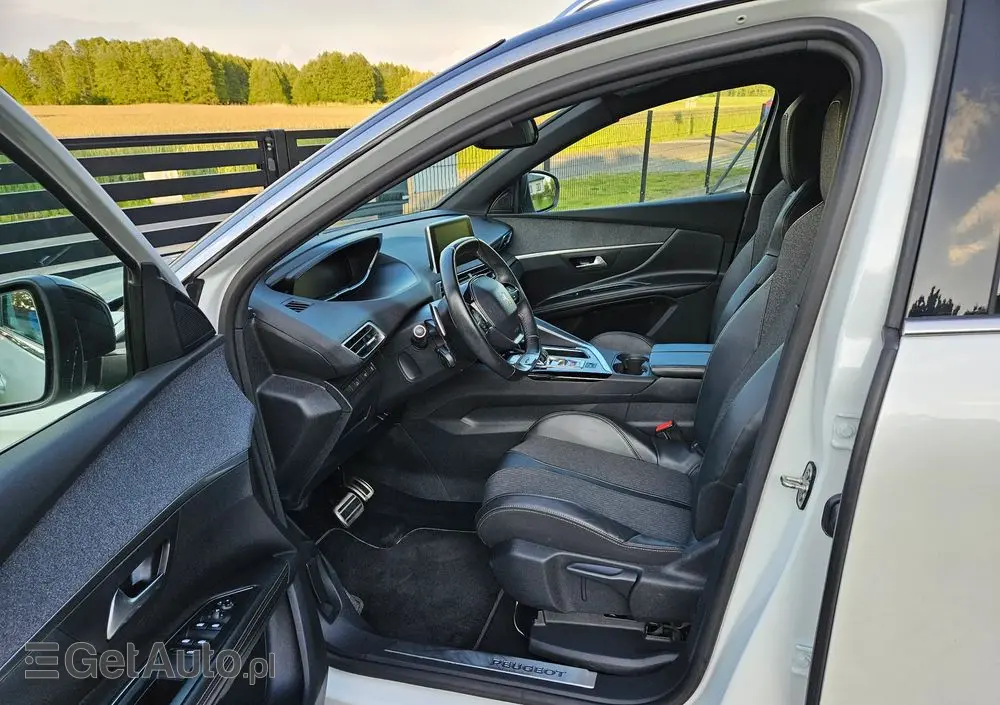 PEUGEOT 5008 1.6 BlueHDi Style 7os