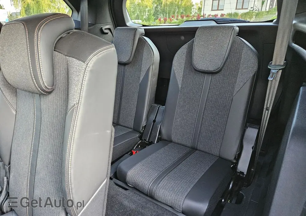 PEUGEOT 5008 1.6 BlueHDi Style 7os