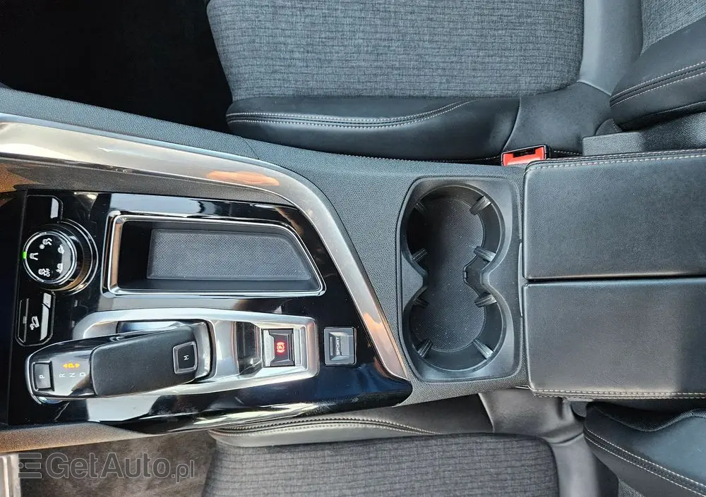 PEUGEOT 5008 1.6 BlueHDi Style 7os