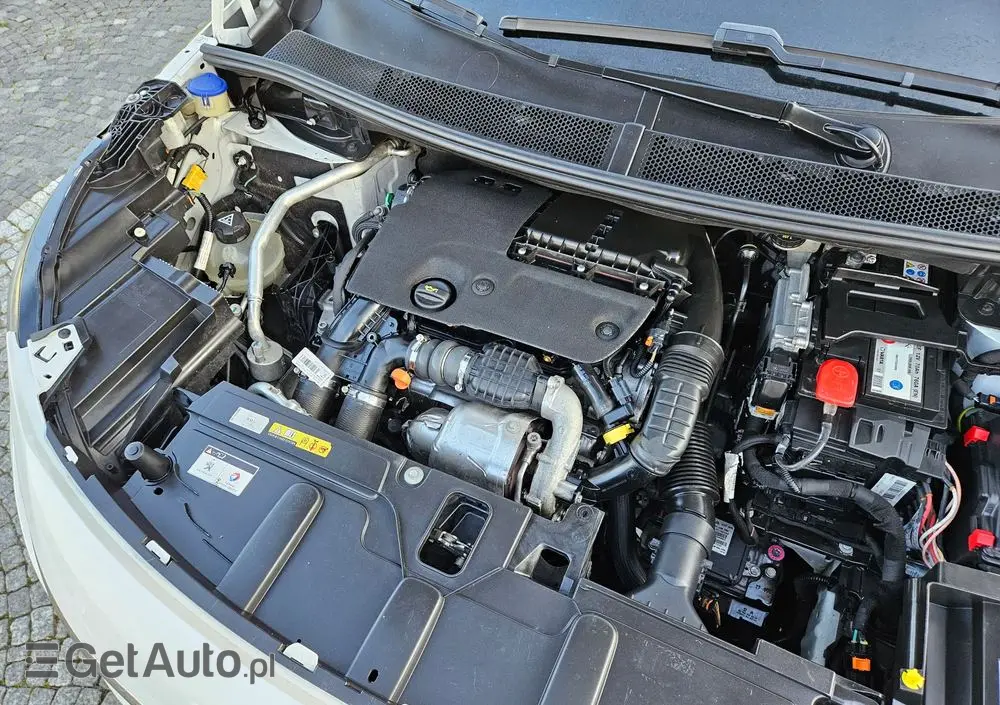 PEUGEOT 5008 1.6 BlueHDi Style 7os