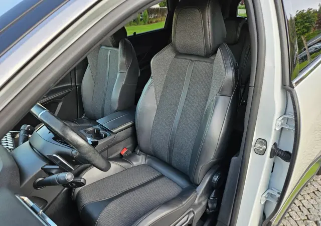 PEUGEOT 5008 1.6 BlueHDi Style 7os