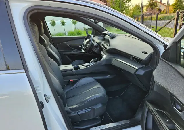 PEUGEOT 5008 1.6 BlueHDi Style 7os