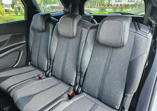 PEUGEOT 5008 1.6 BlueHDi Style 7os