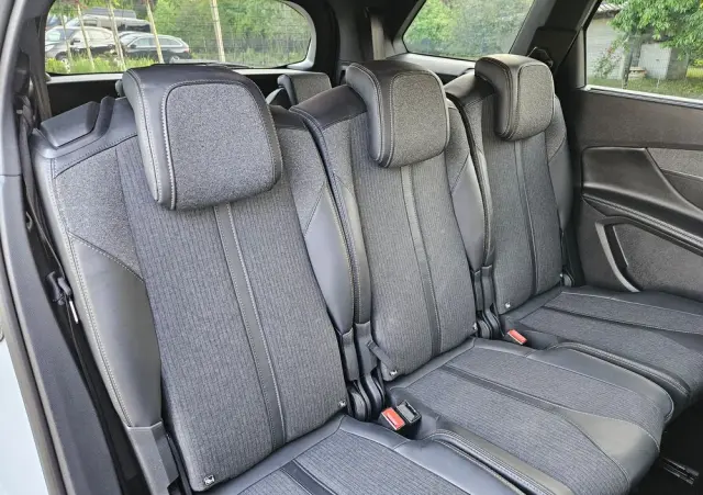 PEUGEOT 5008 1.6 BlueHDi Style 7os