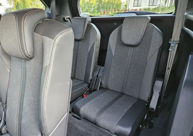 PEUGEOT 5008 1.6 BlueHDi Style 7os