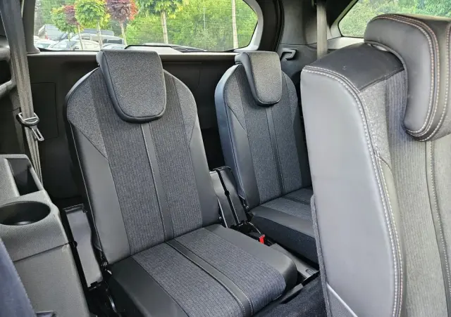 PEUGEOT 5008 1.6 BlueHDi Style 7os