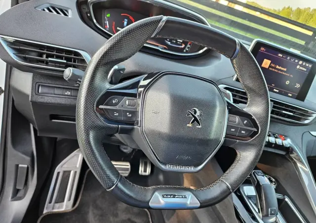 PEUGEOT 5008 1.6 BlueHDi Style 7os