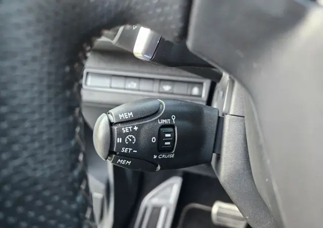 PEUGEOT 5008 1.6 BlueHDi Style 7os