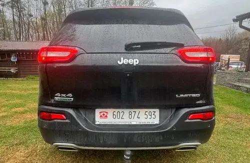 JEEP Cherokee 