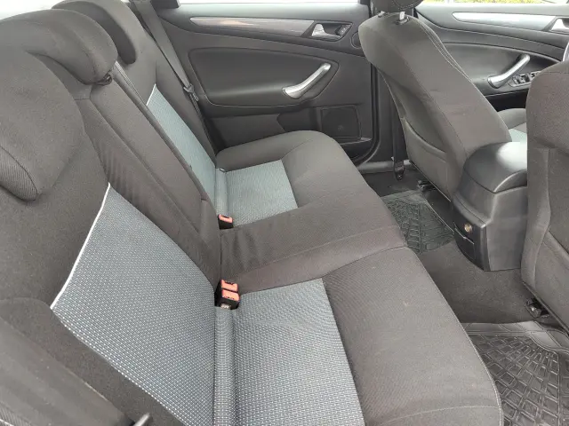 FORD Mondeo Silver X