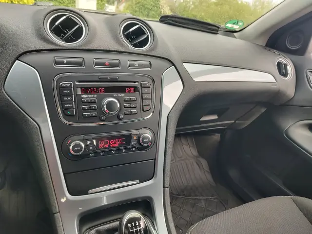 FORD Mondeo Silver X