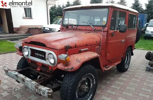 TOYOTA Land Cruiser 