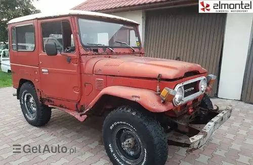 TOYOTA Land Cruiser 