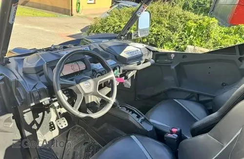CAN-AM Maverick 