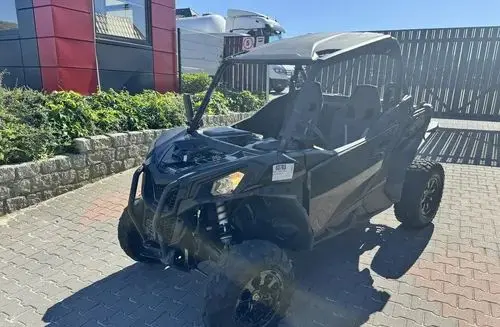 CAN-AM Maverick 