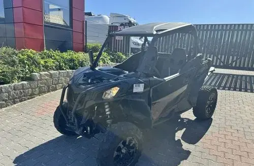 CAN-AM Maverick 