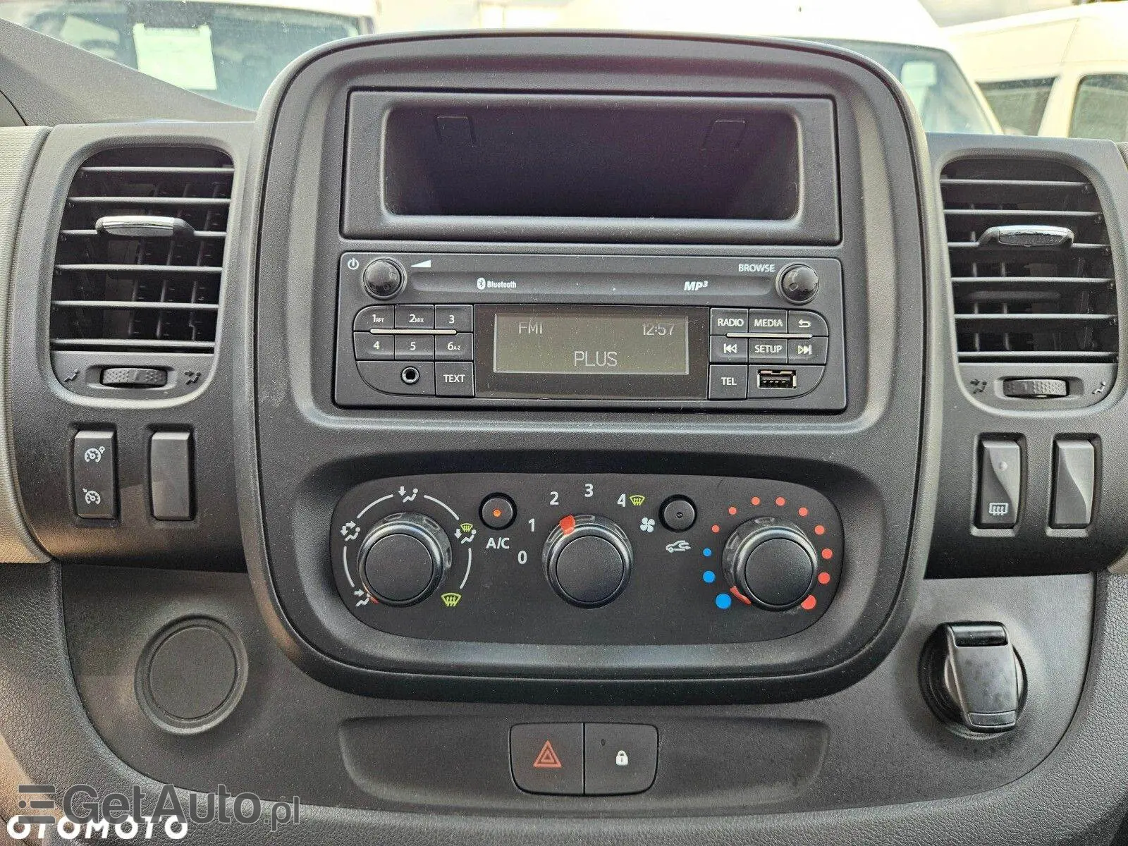 RENAULT Trafic L2H1 Pack Clim (1200)