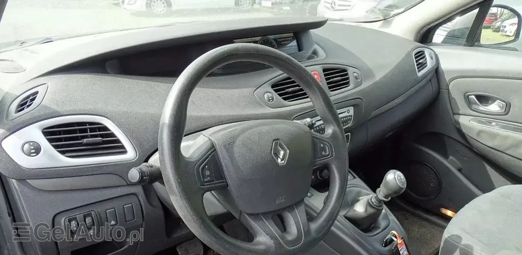 RENAULT Grand Scenic 