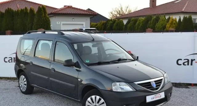 DACIA Logan 