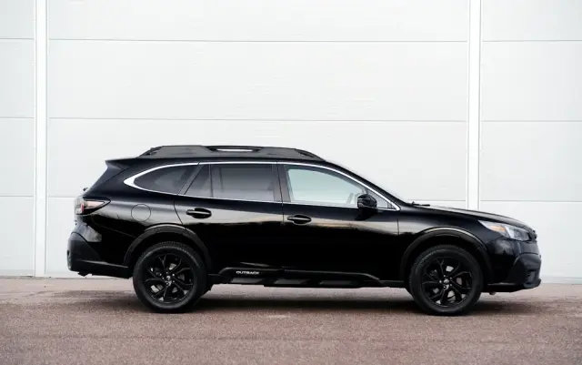 SUBARU Outback 