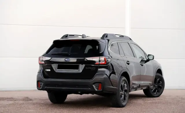 SUBARU Outback 