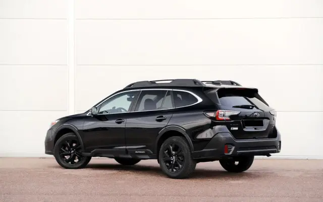 SUBARU Outback 